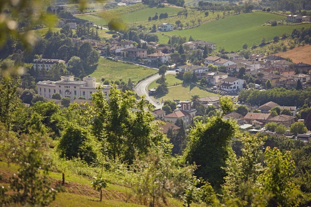 Albergo Romagna Fratta Terme Kültér fotó