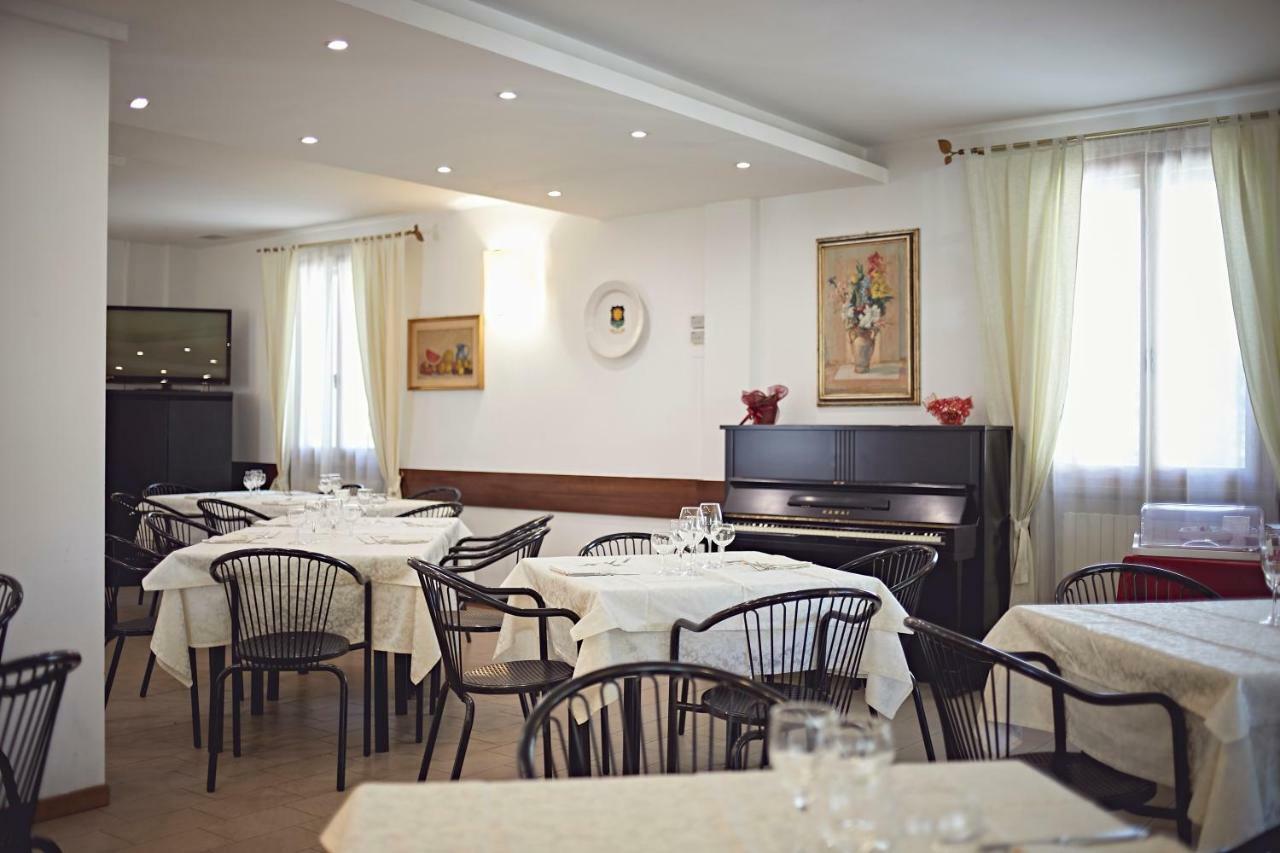 Albergo Romagna Fratta Terme Kültér fotó