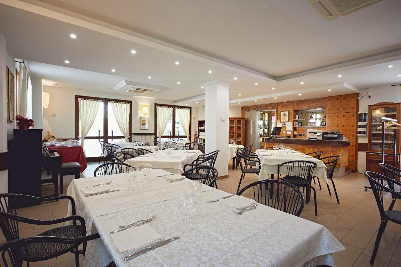 Albergo Romagna Fratta Terme Kültér fotó